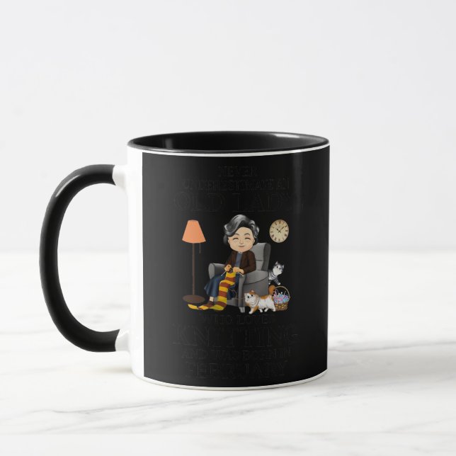 Mug Femmes vieilles dame aime tricot né en février (Gauche)