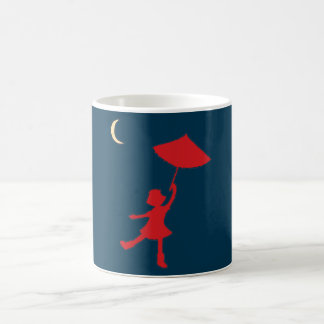 Mug Fille dansant avec son parapluie