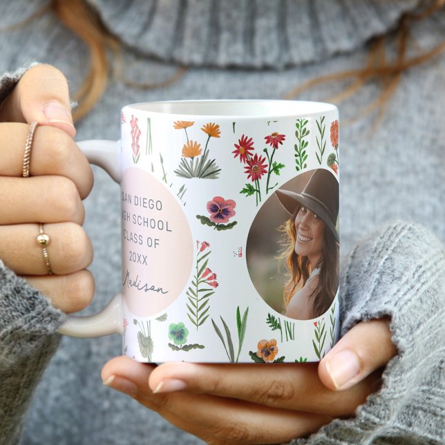 Mug Fille Fleur Sauvage Photo de Remise de Diplôme (Wildflower Girl Graduation Photo Coffee Mug)