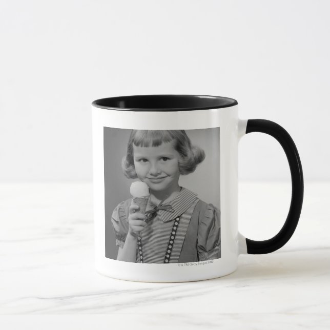 Mug Fille mangeant la crème glacée (Droite)