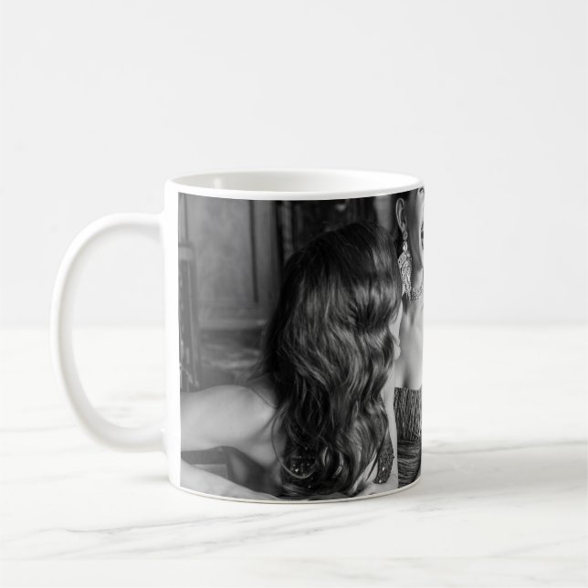 Mug Filles qui rient : belle photo noir-blanc (Gauche)