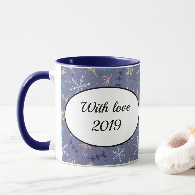 Mug Flammes De Neige Tombant De Neige Bouges De Pins Q (Avec donut)