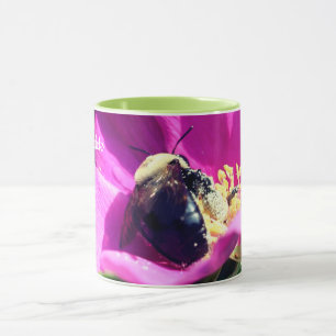 Mug Fleur d'abeille de bosse personnalisée