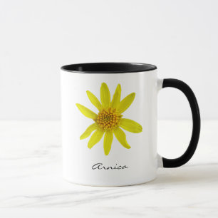 Mug Fleur jaune botanique d'arnica avec le nom