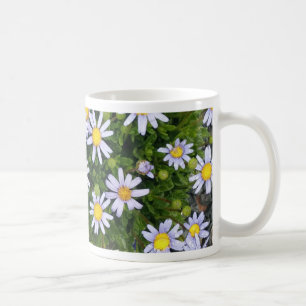 Mug Fleurs blanches jaunes de margarita avec les