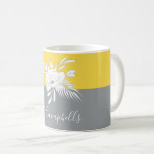 Mug Fleurs blanches modernes sur un bloc de couleur pe