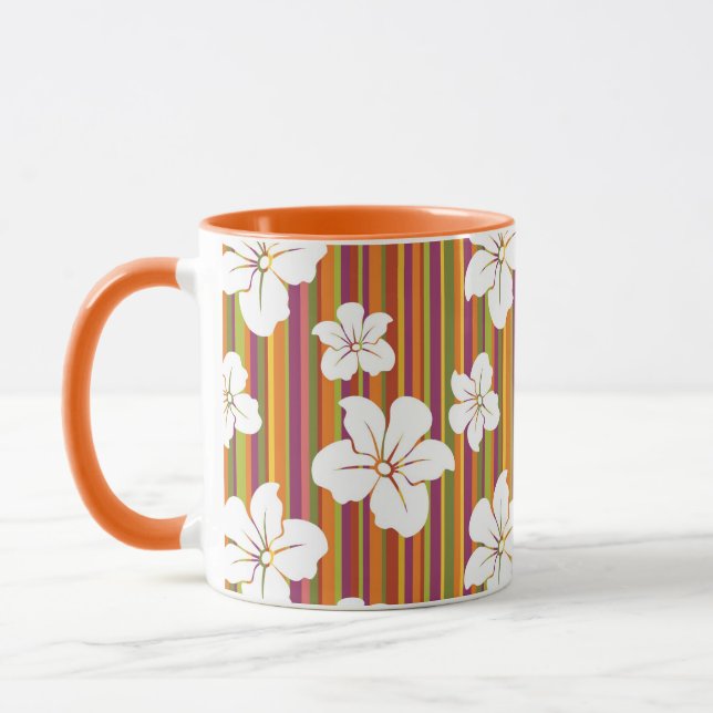 Mug Fleurs blanches sur un arrière - plan rayé (Gauche)