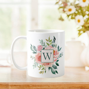 Mug Fleurs de rose et pivoine rose à l'aquarelle monog