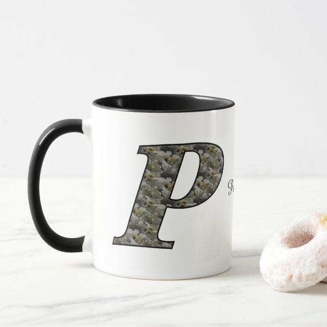 Mug Fleurs d'hydrangea personnalisées avec initiale de (Avec donut)