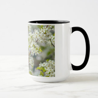Mug Fleurs du nord de cardinal au printemps