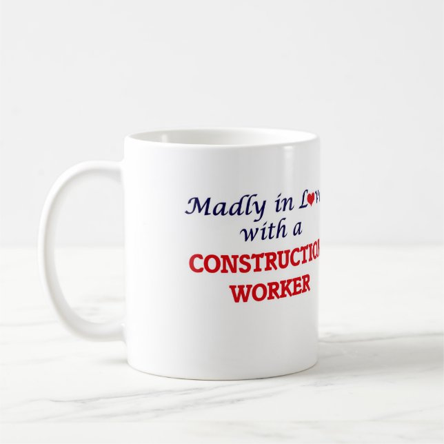 Mug Follement dans l'amour avec un travailleur de la (Gauche)