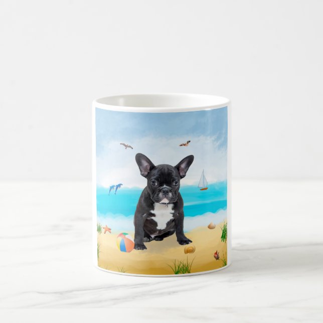 Mug French Bulldog sur la plage (Centre)