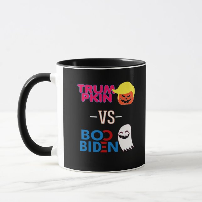 Mug Funky Trumpkin Vs Boo Biden Classe Design Hallowee (Gauche)