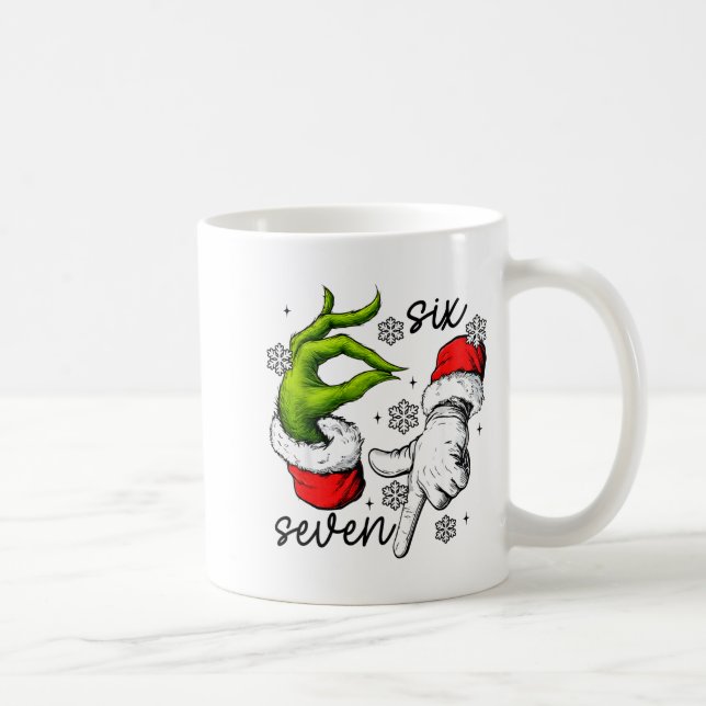 Mug Funny Six Seven 67 Meme 6 7 Christmas Elf Hand Boy (Droite)