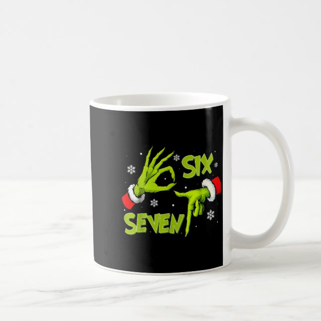 Mug Funny Six Seven 67 Meme 6 7 Christmas Elf Hand Boy (Droite)