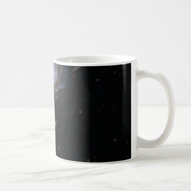 Mug Galaxie en interaction avec Hubble UGC 9618 (Droite)