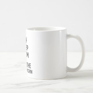 Mug Gardez le calme et jouez le cor de harmonie
