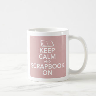 Mug Gardez le calme et l'album sur la tasse, rose