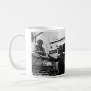 Mug Général George S. Patton et colonel Lyle Bernard