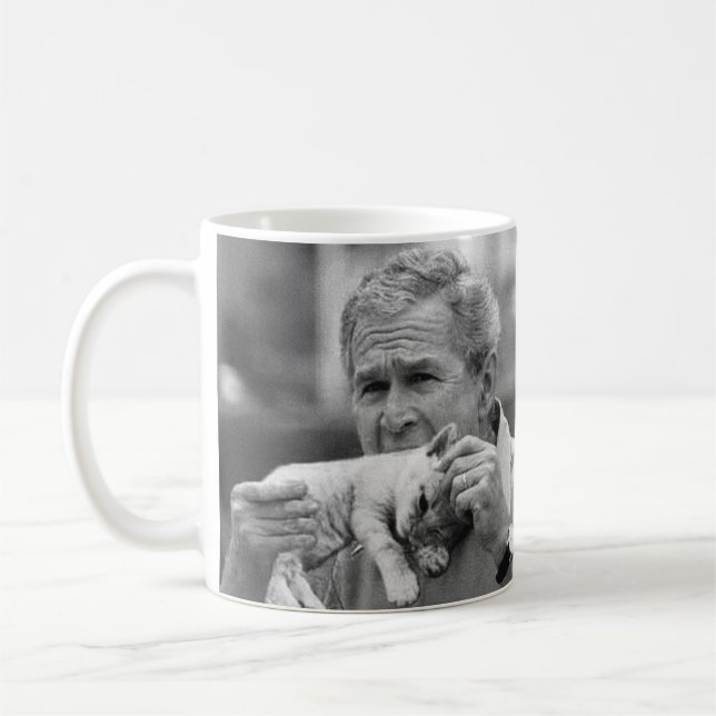 Mug George W Bush mangeant un chaton (Gauche)