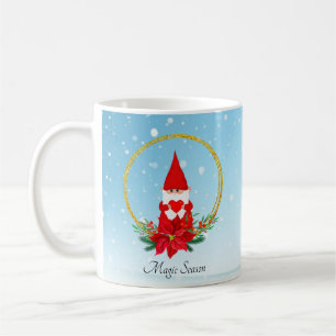 Mug Gnome mignonne et couronne de Noël sur une couvert