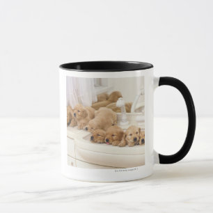 Mug Golden retriever ; est relativement un moderne et