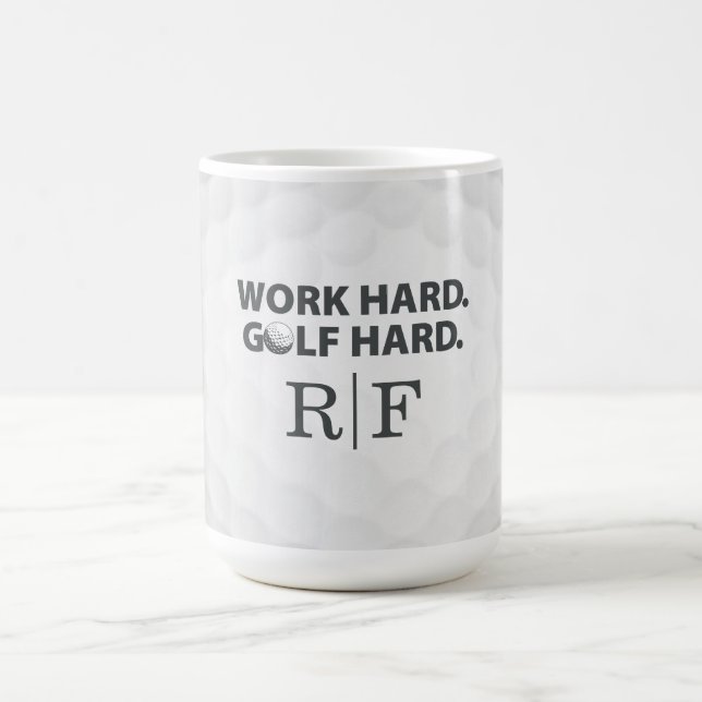 Mug Golf Travail Dur Monogramme Initial Style Rétro (Centre)