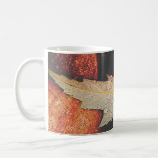 Mug Gouttes de pluie sur une feuille