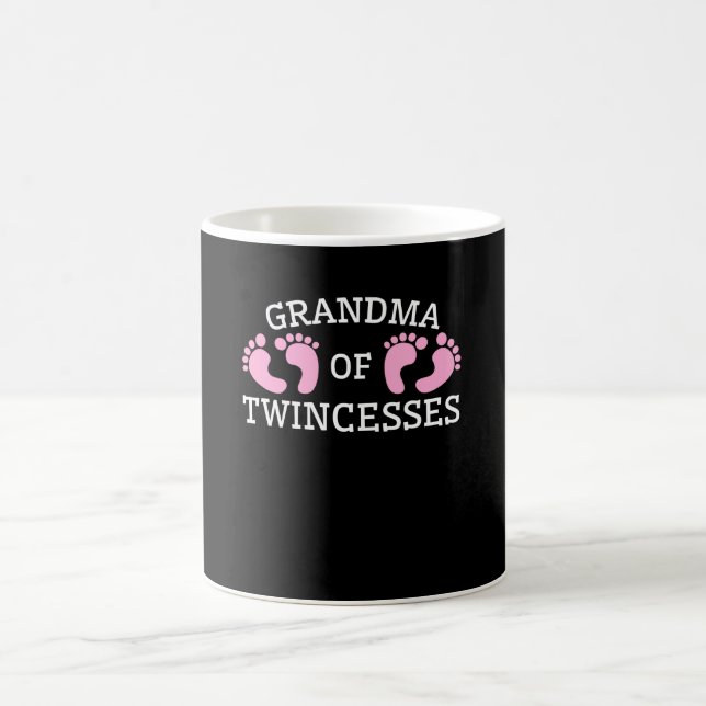 Mug Grand-maman des filles de jumelle de grand-maman (Centre)