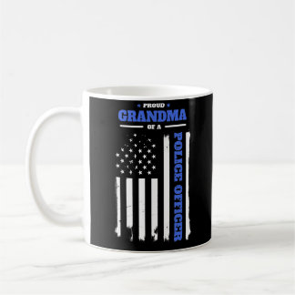 Mug Grand-maman fière d'un drapeau affligé de policier