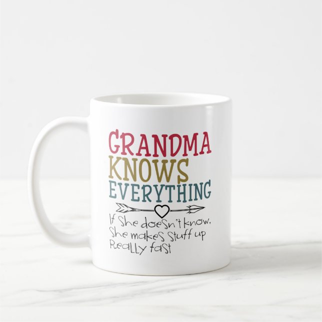 Mug Grand-mère sait tout de ses petits-enfants (Gauche)