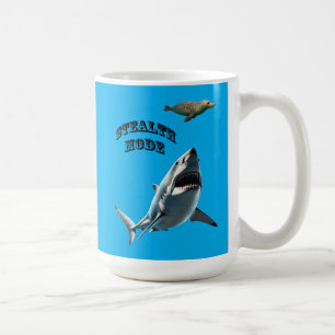 Mug Grand requin blanc traquant un phoque sous l'eau U