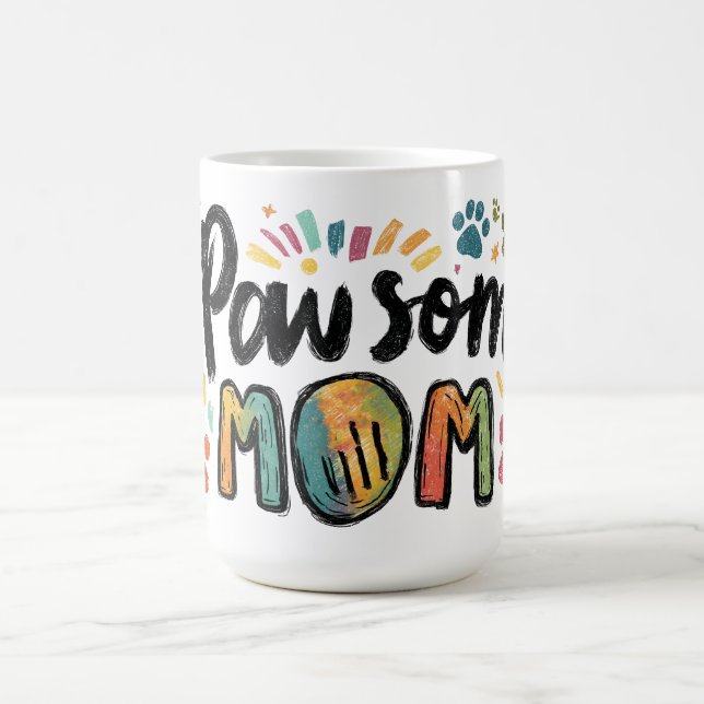 Mug Graphique Whimsical "Pawsome MOM" avec pattes colo (Centre)
