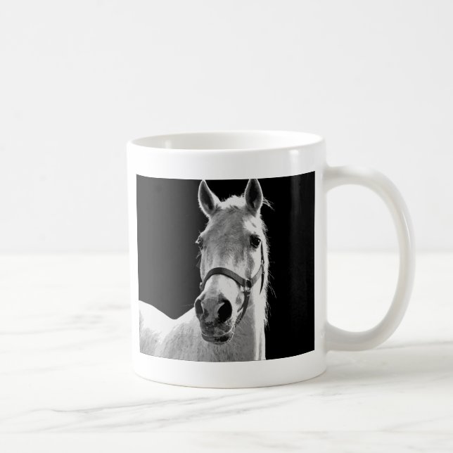 Mug Gros plan Cheval blanc noir en nuit (Droite)
