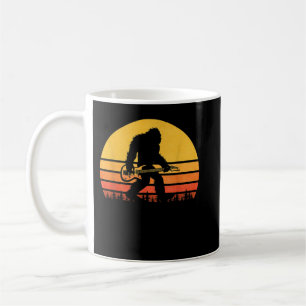 Mug Guitare Rétro Bigfoot, Rocker Sasquatch Vintage