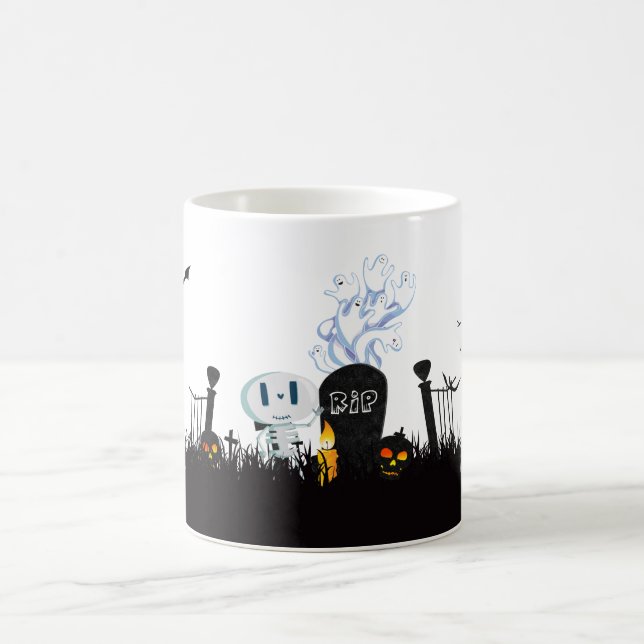 Mug Halloween Graveyard Éffrayant Cute Skeleton & Ghos (Centre)