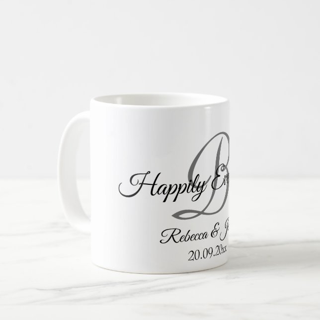Mug Heureux toujours après le Monogramme de la viande  (Devant gauche)