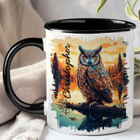 Hibou au reflet de la forêt au coucher du soleil