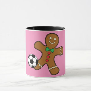 Mug Homme en pain d'épices jouant au football