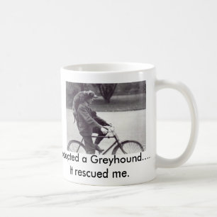Mug Homme et lévrier sur la bicyclette en Angleterre,