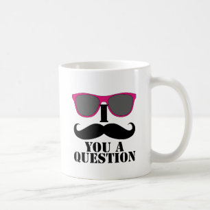 Mug Humour de moustache avec les lunettes de soleil