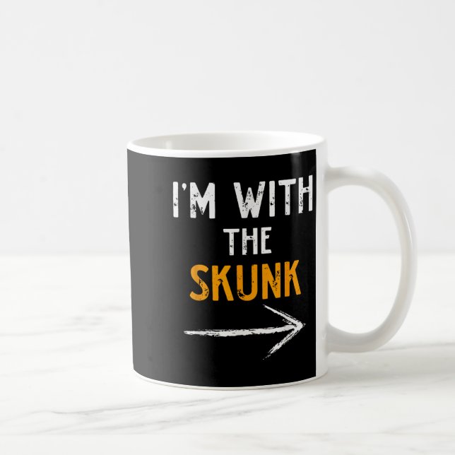 Mug I’m With The Skunk Funny Halloween Matching Couple (Droite)