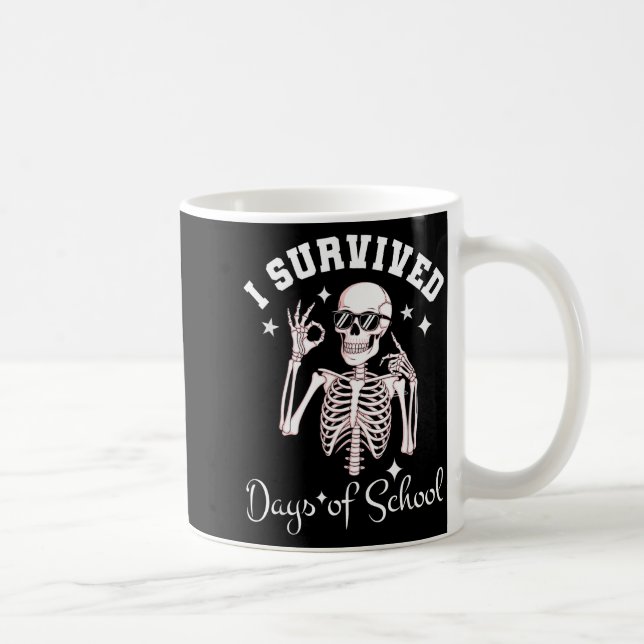 Mug I Survived 67 Days Of School Skeleton Student Teac (Droite)