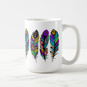 Mug Illustration des plumes tribales des couleurs vive