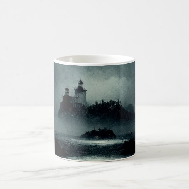 Mug Imaginaire Island Lighthouse Misty Foggy Dark Nigh (Centre)