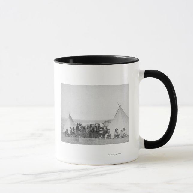 Mug Indiens de Miniconjou devant Tipis Photo (Droite)