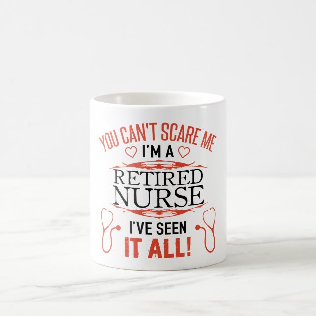 Mug Infirmière à la retraite amusante (Centre)