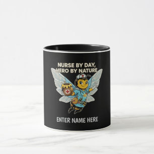 Mug Infirmière abeille héros rétro dessin animé soins 