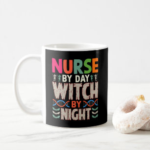 Mug Infirmière par Jour sorcière par Nuit Halloween In