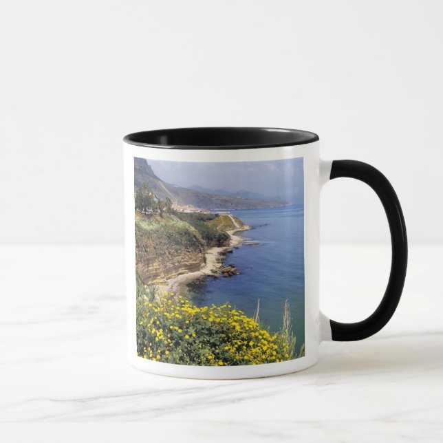 Mug Italie, Sicile. La côte nord de la Sicile en (Droite)